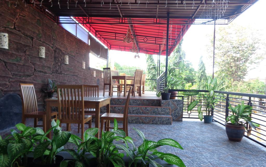 Antari Hotel Pemuteran Bagian luar foto