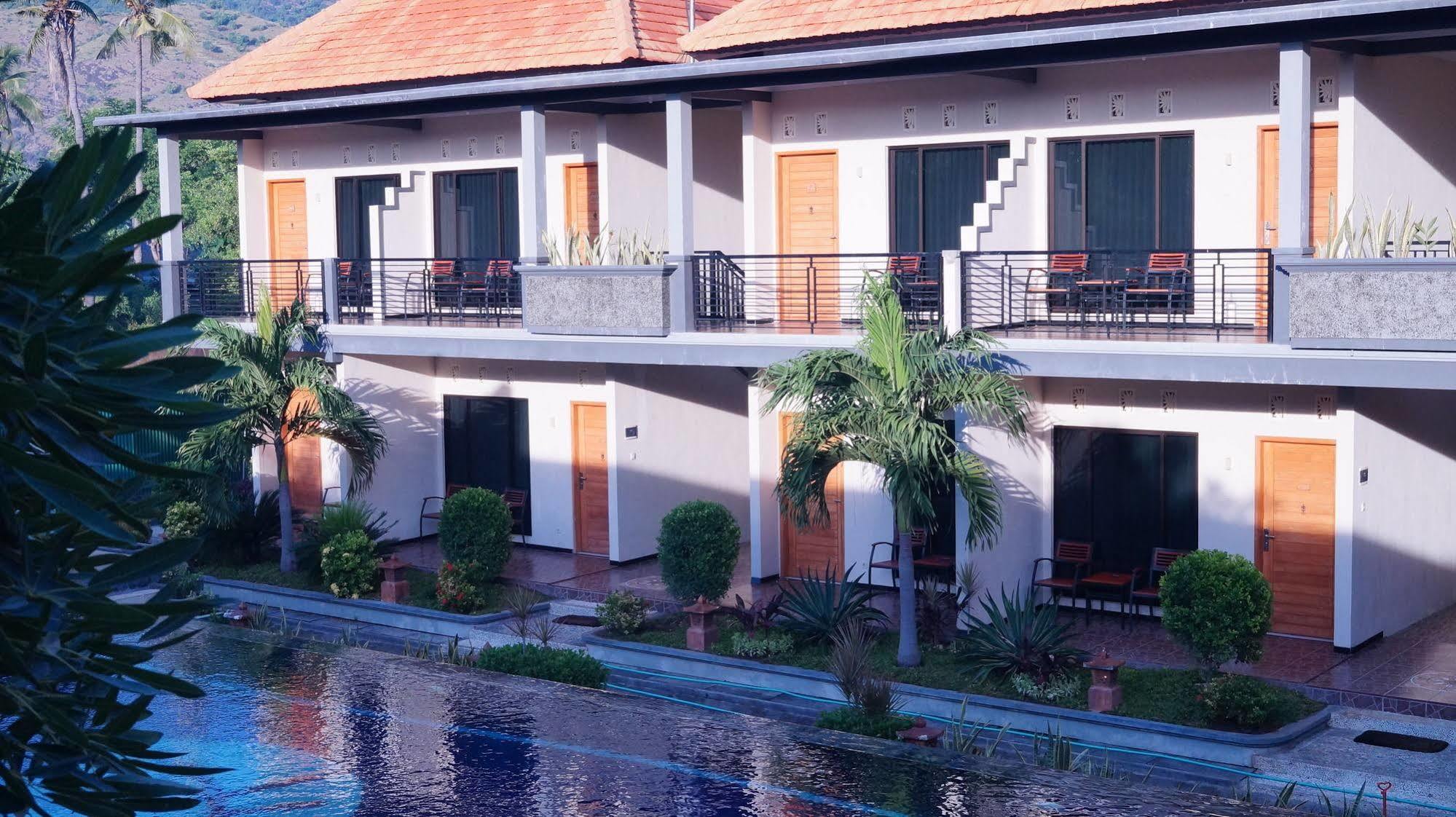 Antari Hotel Pemuteran Bagian luar foto