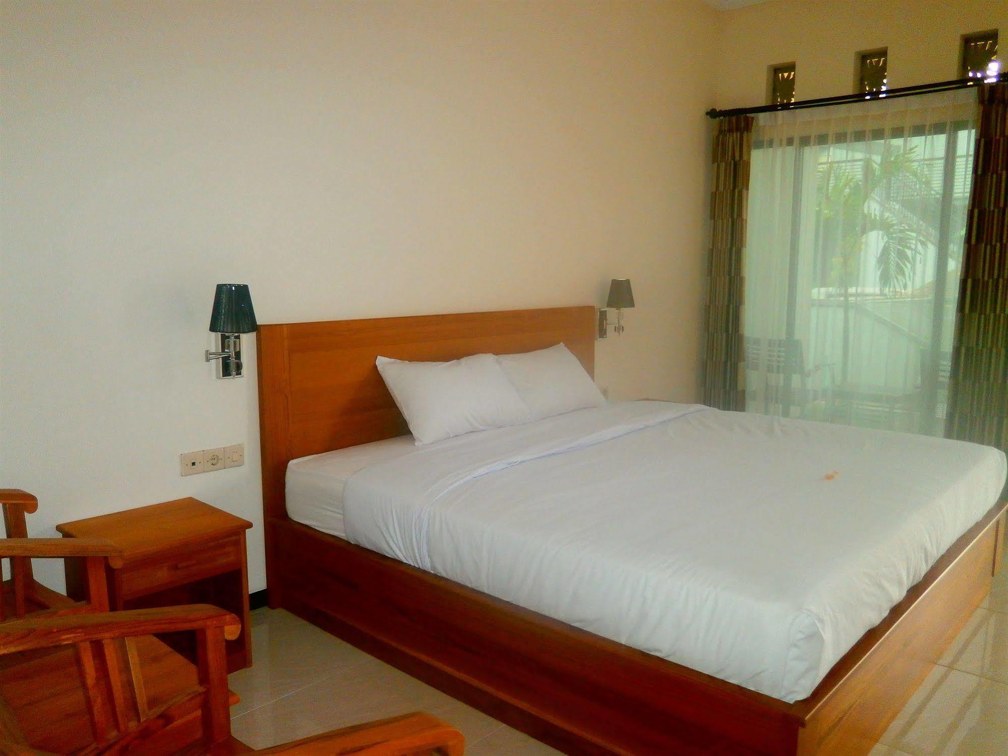 Antari Hotel Pemuteran Bagian luar foto