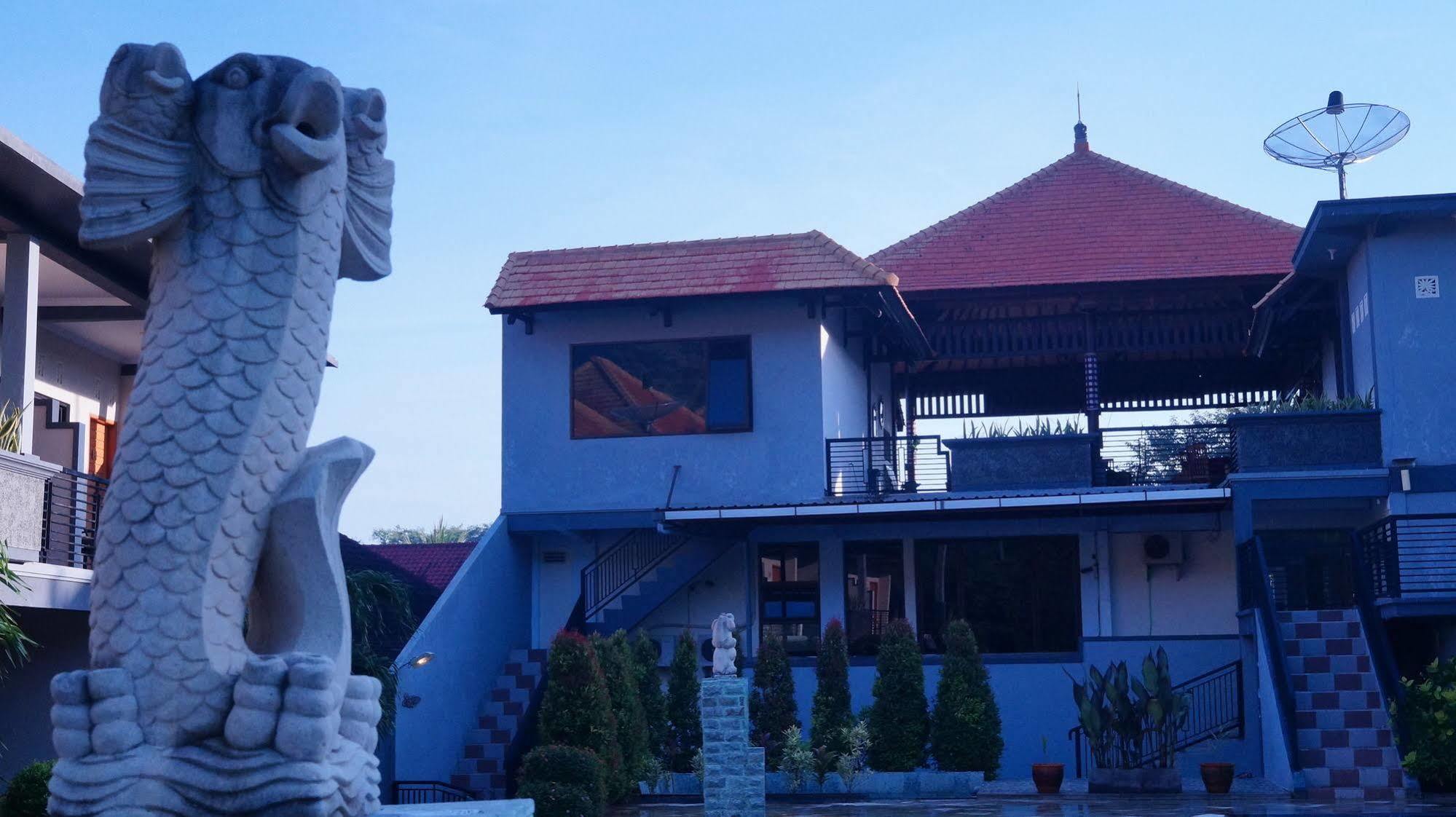 Antari Hotel Pemuteran Bagian luar foto
