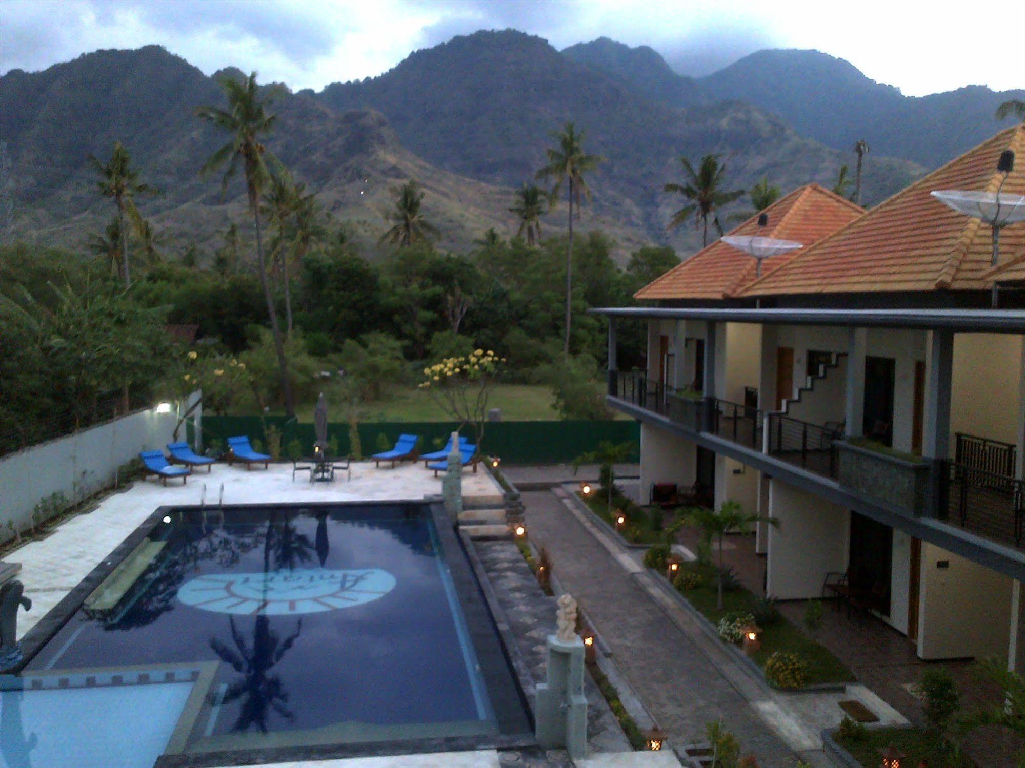 Antari Hotel Pemuteran Bagian luar foto