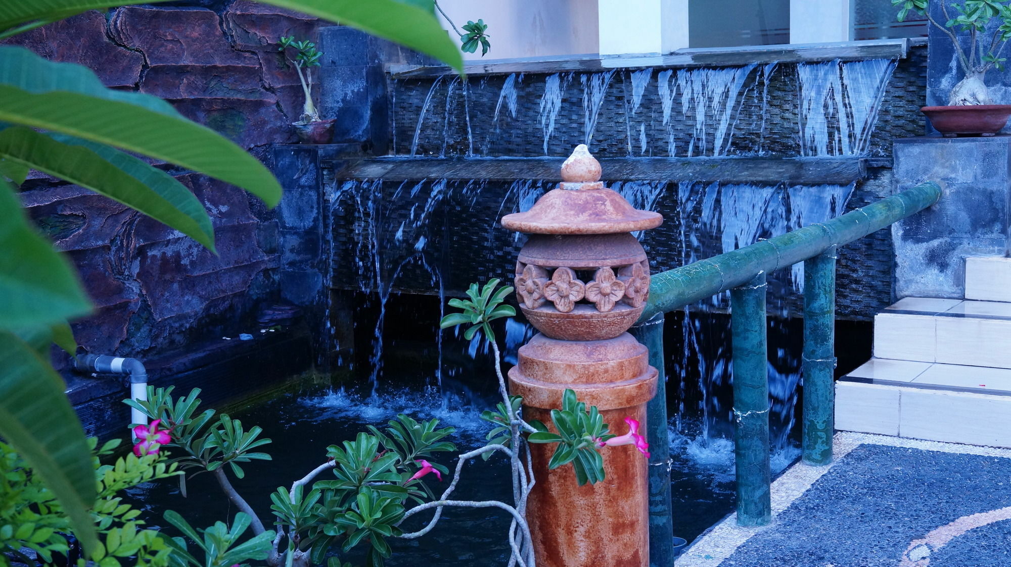 Antari Hotel Pemuteran Bagian luar foto